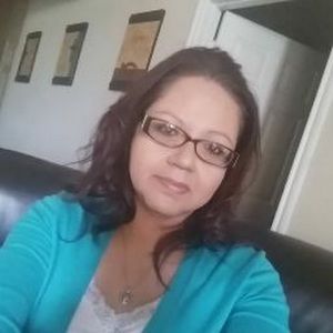 Meet your Posher, Raquel